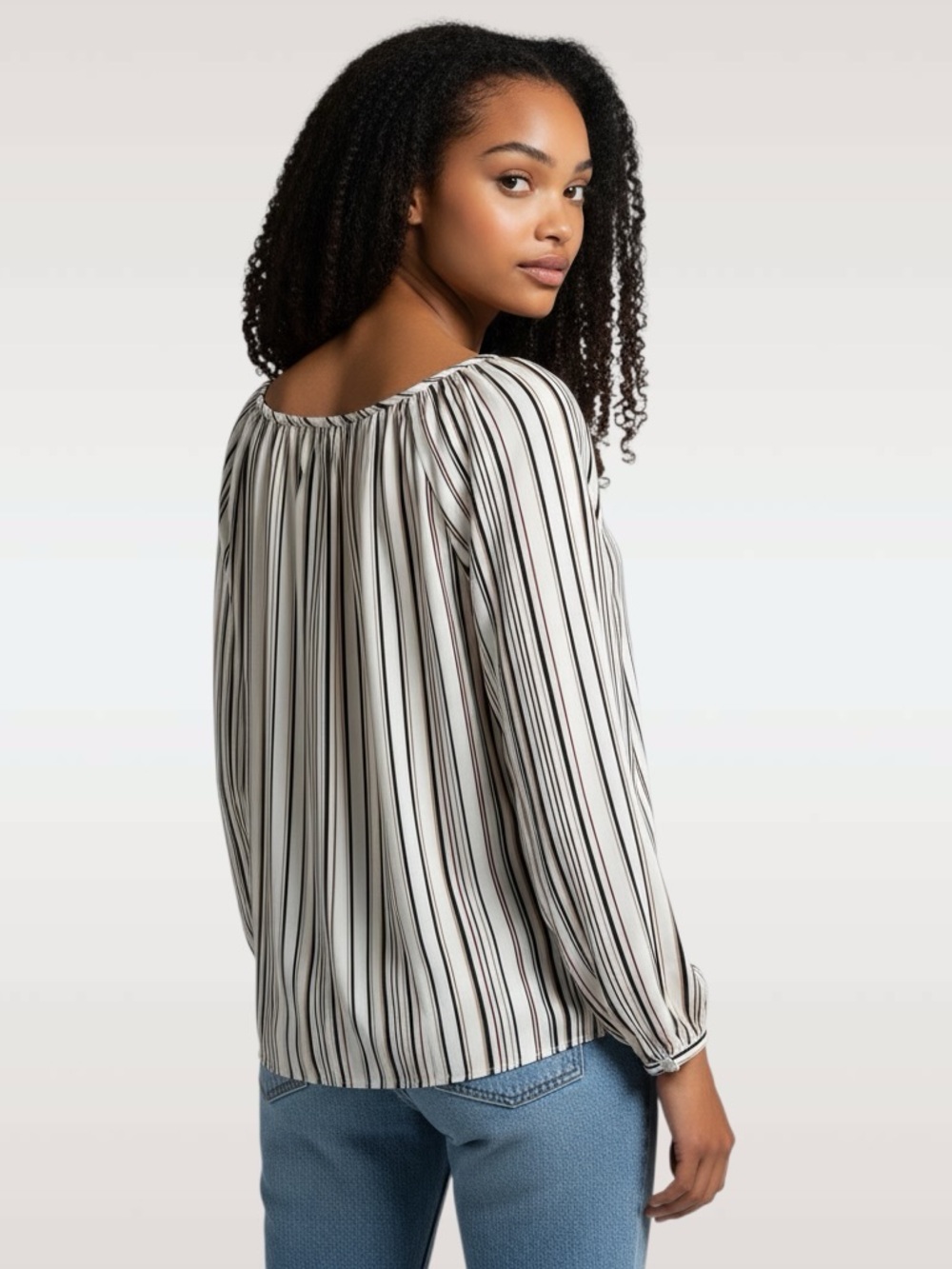 White House Black Market blouse - Picture 3 of 9